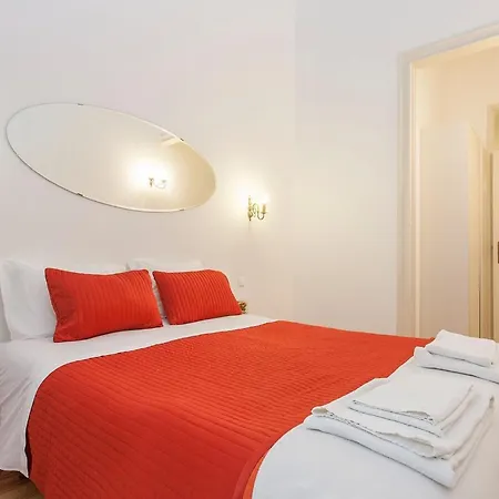 In Guest - Anglesh Located Near Center Guest house *